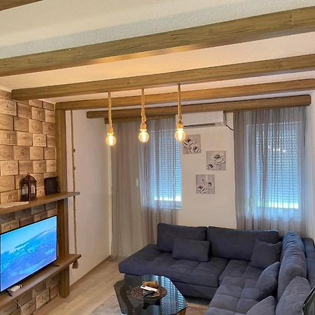 Nessi Apartment 프리슈티나 외부 사진