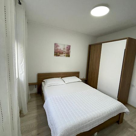 Nessi Apartment 프리슈티나 외부 사진
