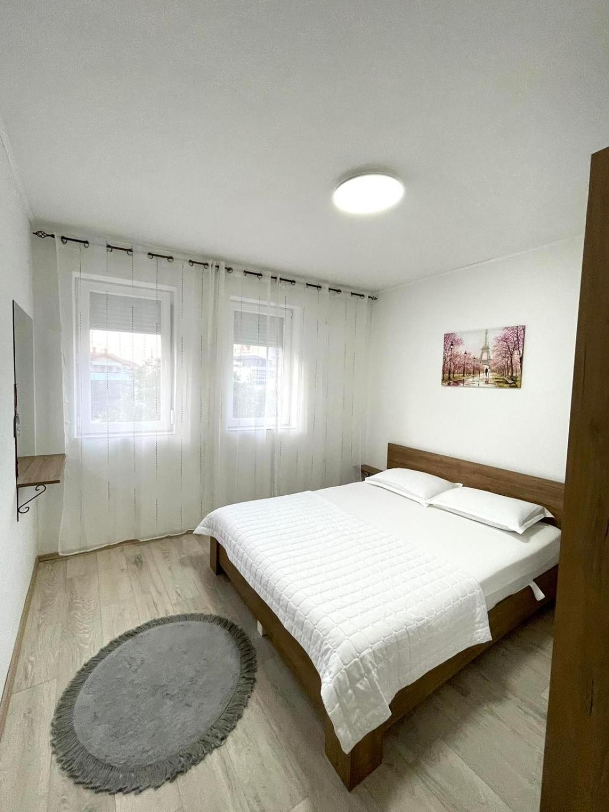 Nessi Apartment 프리슈티나 외부 사진